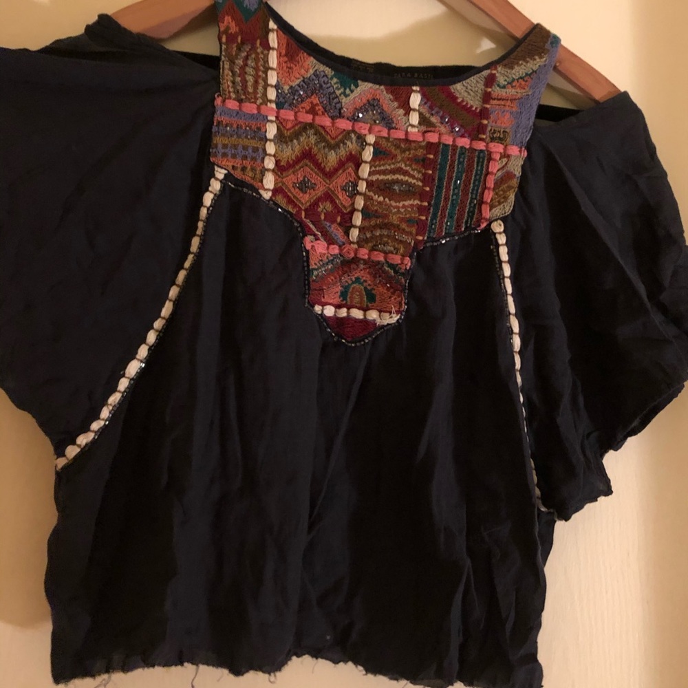 Embroidered cropped top